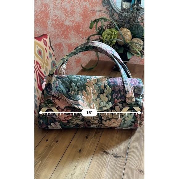 Tapestry Organizer Tote - Picture 3 of 10